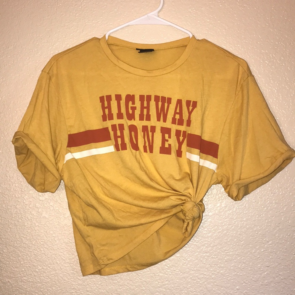 SOLD —— Crop Top